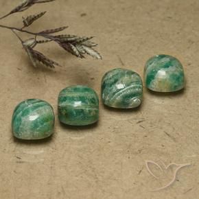 Shop natural 8.10ct ミディアムダークグリーン アマゾナイト gems, クッション, from マダガスカル at GemSelect. In stock, global shipping!