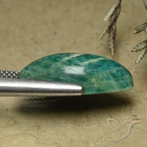 9.32カラットの天然ミディアムグリーンアマゾナイト、マーキス、オペーク