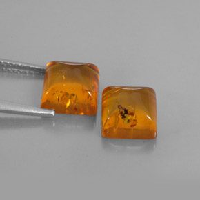 カラットの天然イエローオレンジ琥珀（アンバー）（8×8 mm・透明）