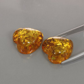 カラットの天然イエローオレンジ琥珀（アンバー）（15.6×15.5 mm・透明）
