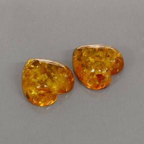 カラットの天然イエローオレンジ琥珀（アンバー）（16.1×16 mm・透明）