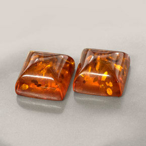 カラットの天然イエローオレンジ琥珀（アンバー）（8×8 mm・透明）