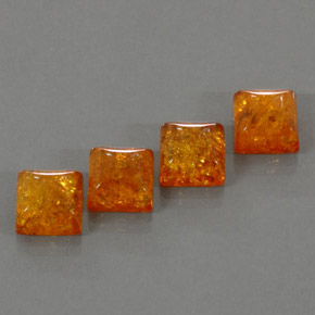 カラットの天然琥珀（アンバー）琥珀（アンバー）（8×7.9 mm・透明）