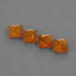 カラットの天然琥珀（アンバー）琥珀（アンバー）（8×8 mm・透明）