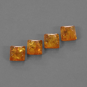 カラットの天然イエローオレンジ琥珀（アンバー）（8×8 mm・透明）