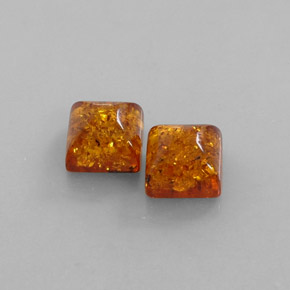 カラットの天然イエローオレンジ琥珀（アンバー）（8×8 mm・透明）