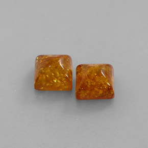 カラットの天然イエローオレンジ琥珀（アンバー）（8×8 mm・透明）