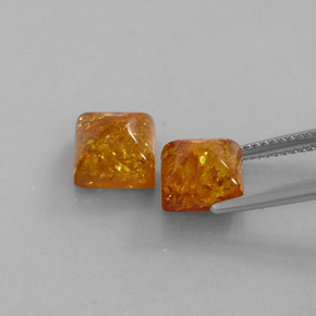 カラットの天然イエローオレンジ琥珀（アンバー）（8×8 mm・透明）