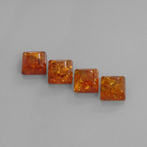カラットの天然イエローオレンジ琥珀（アンバー）（8×7.9 mm・透明）