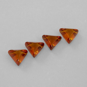 カラットの天然イエローオレンジ琥珀（アンバー）（8.9×7.9 mm・透明）