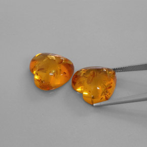 カラットの天然イエローオレンジ琥珀（アンバー）（16×15.8 mm・透明）