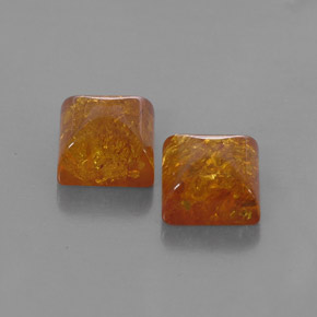 カラットの天然琥珀（アンバー）琥珀（アンバー）（8×7.9 mm・透明）