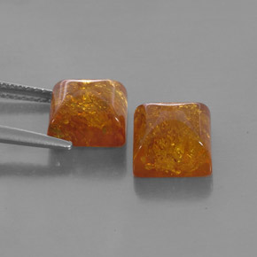 カラットの天然琥珀（アンバー）琥珀（アンバー）（8×7.9 mm・透明）
