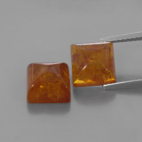 カラットの天然琥珀（アンバー）琥珀（アンバー）（8×8 mm・透明）