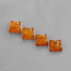 カラットの天然イエローオレンジ琥珀（アンバー）（8×7.9 mm・透明）