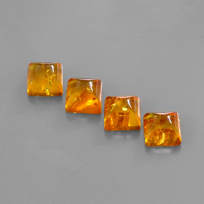 カラットの天然イエローオレンジ琥珀（アンバー）（8×8 mm・透明）