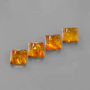 カラットの天然イエローオレンジ琥珀（アンバー）（8×8 mm・透明）
