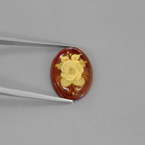 4.09カラットの天然イエローオレンジ琥珀（アンバー）（19.2×14.5 mm・透明）