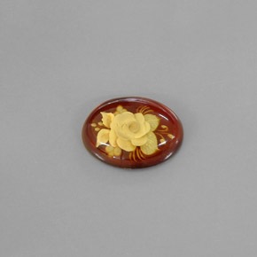 4.09カラットの天然イエローオレンジ琥珀（アンバー）（19.2×14.5 mm・透明）