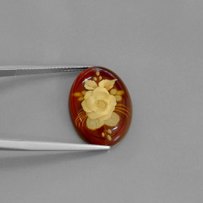 5.43カラットの天然イエローオレンジ琥珀（アンバー）（19.8×14.8 mm・透明）