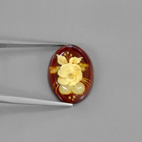 5.62カラットの天然イエローオレンジ琥珀（アンバー）（19.8×14.7 mm・透明）