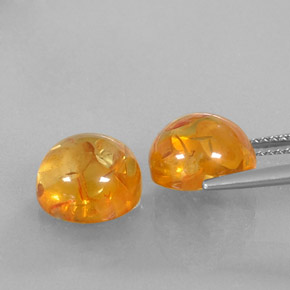 カラットの天然イエローオレンジ琥珀（アンバー）（9.52 mm・透明）