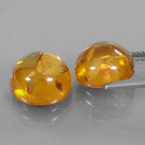 カラットの天然イエローオレンジ琥珀（アンバー）（9.48 mm・透明）