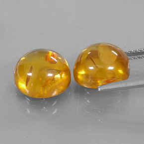 カラットの天然イエローオレンジ琥珀（アンバー）（9.66 mm・透明）