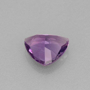 1.36カラットの天然バイオレットアメジスト（8.2×8.2 mm・トリリアント）