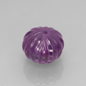 20.02カラットの天然バイオレットアメジスト（15.7×12.5 mm・透明）