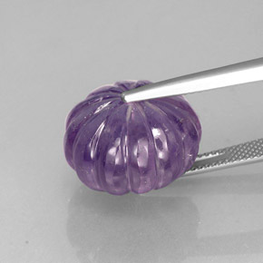 21.93カラットの天然バイオレットアメジスト（16.7×11.6 mm・透明）