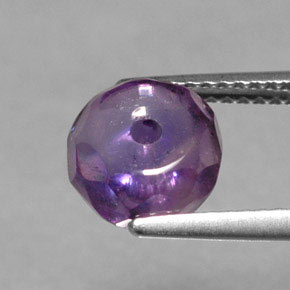 2.50カラットの天然バイオレットアメジスト（8.4×8.4 mm・透明）