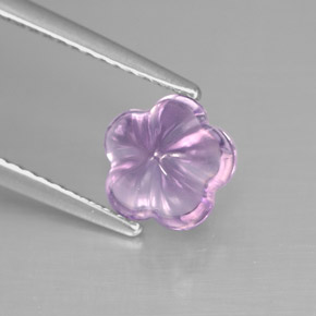 1.57カラットの天然バイオレットアメジスト（7.5×7.4 mm・フラワーカット）
