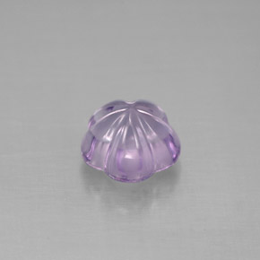 1.53カラットの天然バイオレットアメジスト（7.5×7.3 mm・フラワーカット）