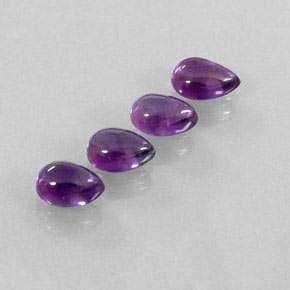 カラットの天然バイオレットアメジスト（6.8×4.8 mm・透明）