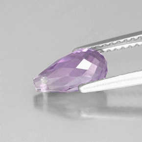 1.28カラットの天然バイオレットアメジスト（8.9×4.8 mm・ブリオレット）
