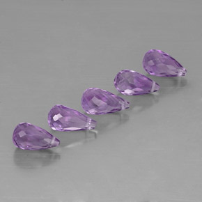 カラットの天然バイオレットアメジスト（8.8×4.9 mm・ブリオレット）