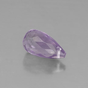 1.30カラットの天然バイオレットアメジスト（8.8×4.8 mm・ブリオレット）