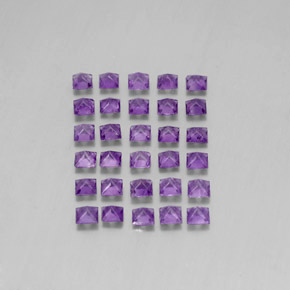 3.77カラットの天然ミディアムバイオレットアメジスト（3.1×3.1 mm・四角）