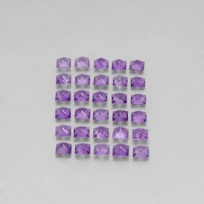 カラットの天然バイオレットアメジスト（3×3 mm・四角）