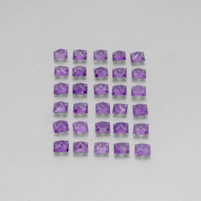 カラットの天然バイオレットアメジスト（3×3 mm・四角）