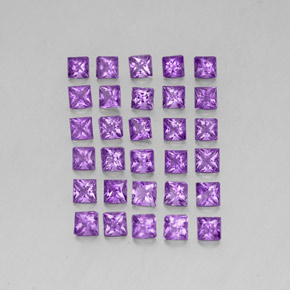 カラットの天然バイオレットアメジスト（3.1×3.1 mm・四角）