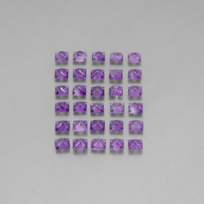 カラットの天然バイオレットアメジスト（2.9×2.9 mm・四角）