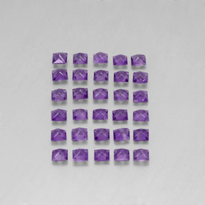 3.81カラットの天然バイオレットアメジスト（3.1×3 mm・四角）