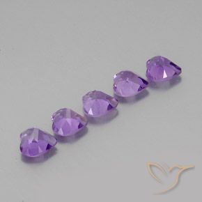 Shop natural 3.52ct 鮮やかなバイオレット アメジスト gems, 心臓, from ブラジル at GemSelect. In stock, global shipping!