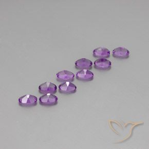 Shop natural 3.90ct 濃いパープルがかったバイオレット アメジスト gems, 楕円形, from ブラジル at GemSelect. In stock, global shipping!