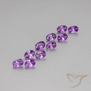 Shop natural 4.07ct 濃いパープルがかったバイオレット アメジスト gems, 楕円形, from ブラジル at GemSelect. In stock, global shipping!