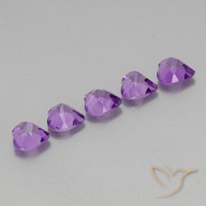Shop natural 3.50ct ミディアムパープルがかったバイオレット アメジスト gems, 心臓, from ブラジル at GemSelect. In stock, global shipping!