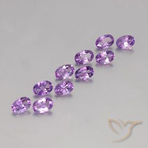 Shop natural 4.05ct ミディアムパープルがかったバイオレット アメジスト gems, 楕円形, from ブラジル at GemSelect. In stock, global shipping!