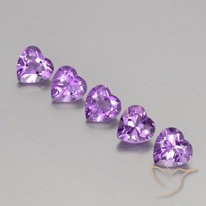 Shop natural 3.63ct ディープピンクがかったバイオレット アメジスト gems, 心臓, from ブラジル at GemSelect. In stock, global shipping!